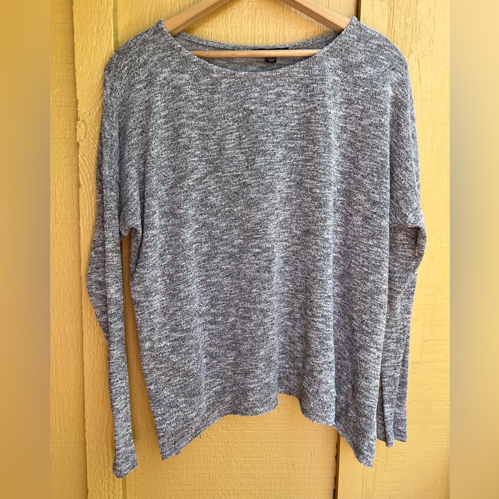 American Eagle Gray Long Sleeve Shirt size M